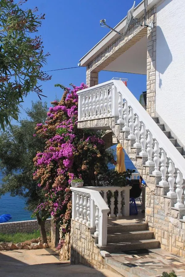 Apartments By The Sea Zdrelac, Pasman - 8406