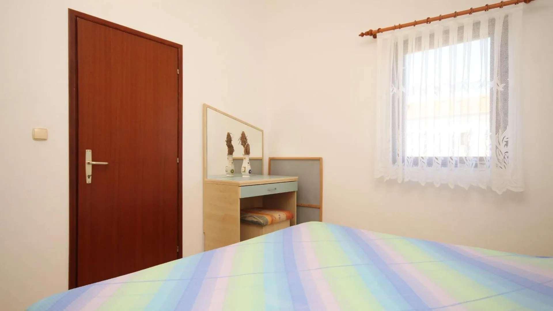 Apartments By The Sea Zdrelac, Pasman - 8406