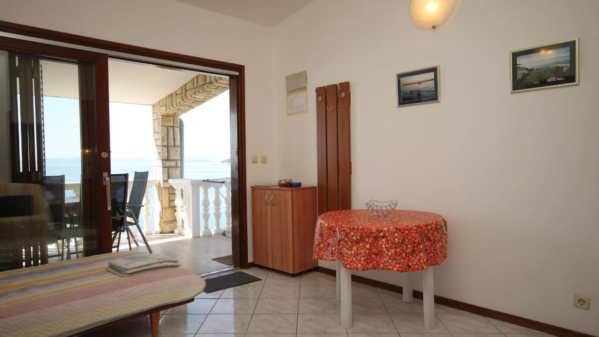Apartments By The Sea Zdrelac, Pasman - 8406